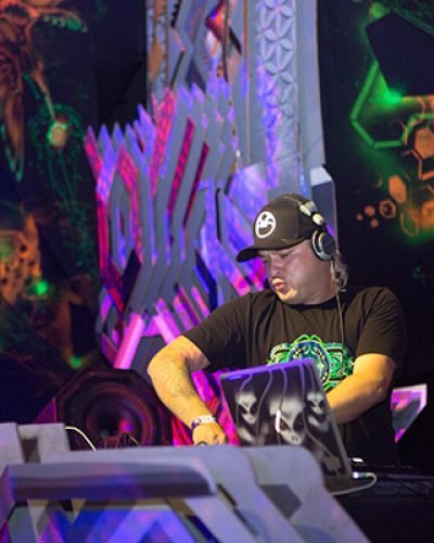 Adhana-Festival-palco-mainfloor-Dj-Diksha-Live