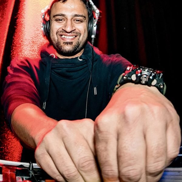 Capa-Live-AlienFrequencies1